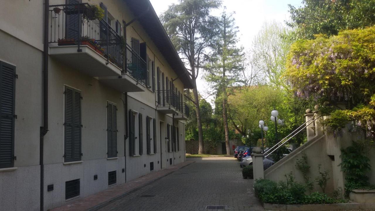 Best Way Rent - Incantevoli Appartamenti Sul Naviglio Della Martesana Milão Exterior foto